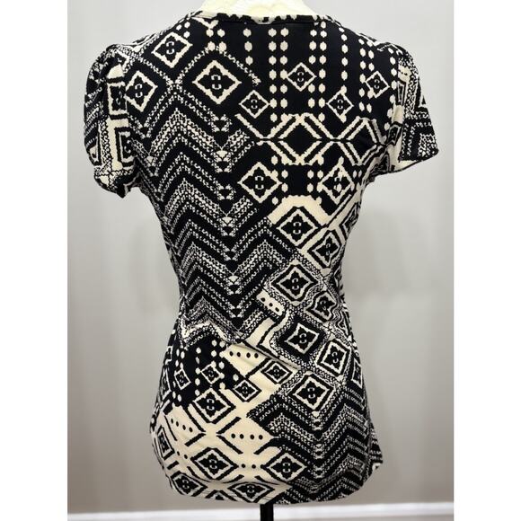 Vintage Y2K 2000s Top Small Black Geometric Short Sleeve Silver Belt Accent‎ - Picture 3 of 9